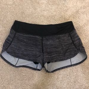 Black and white lululemon shorts